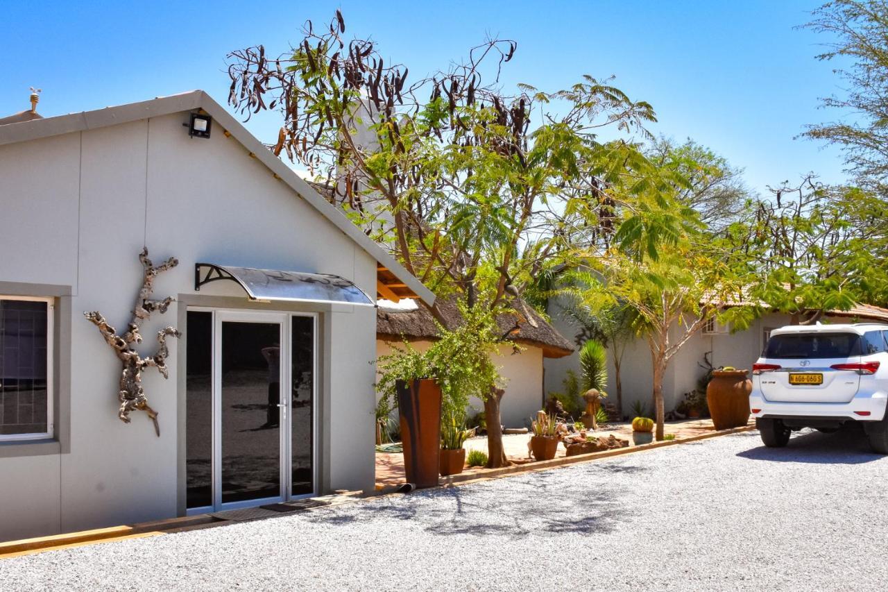 Kamaku Guesthouse Otjiwarongo Eksteriør billede